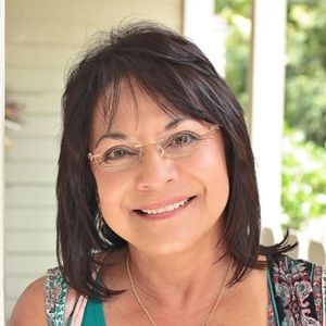 Meet your Posher, Linda